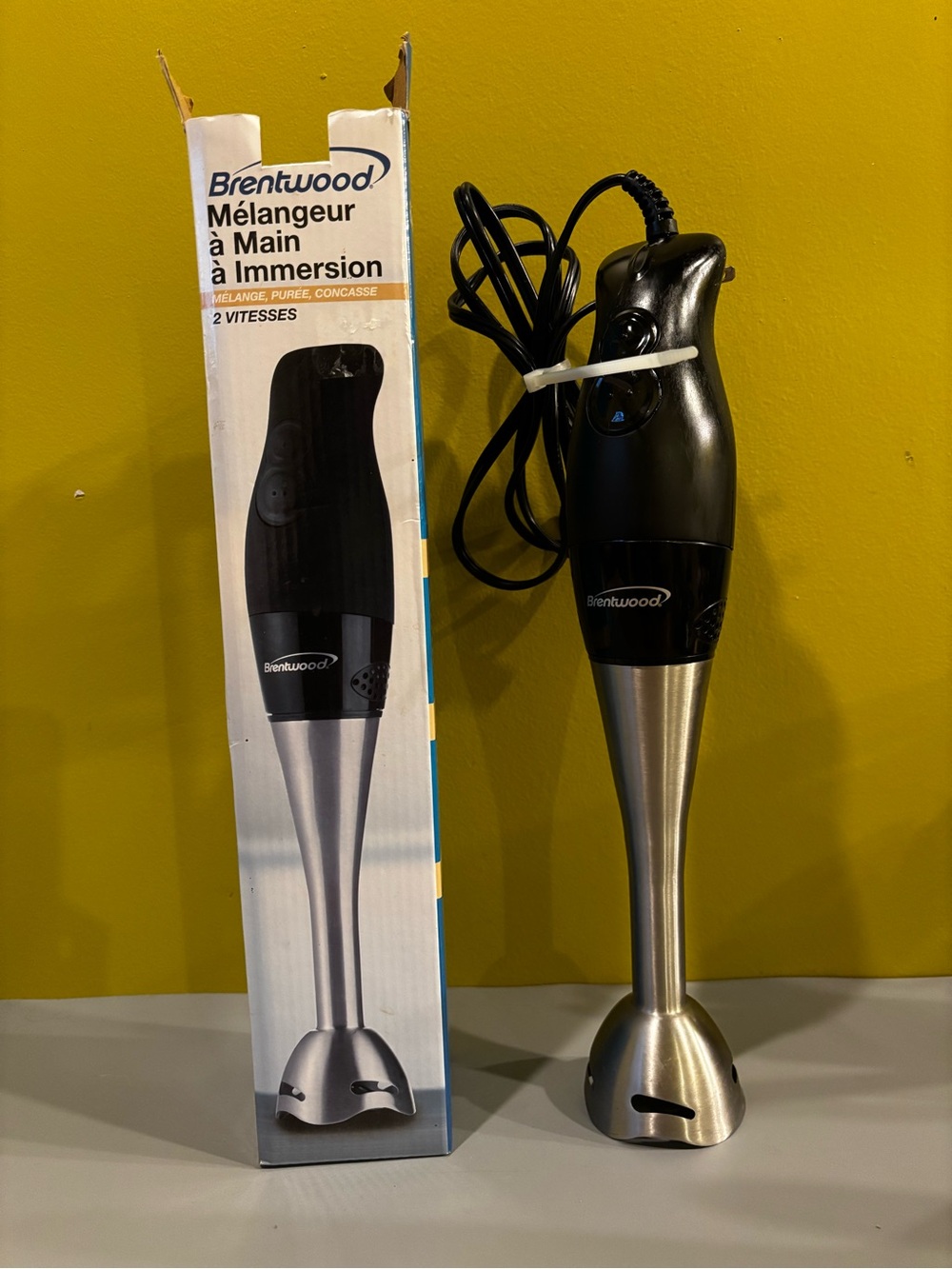 Brentwood Black & Stainless Steel Hand Blender